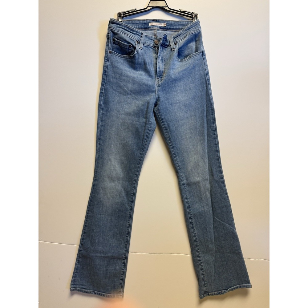Levi's Light Blue Boot Cut Jeans - 28